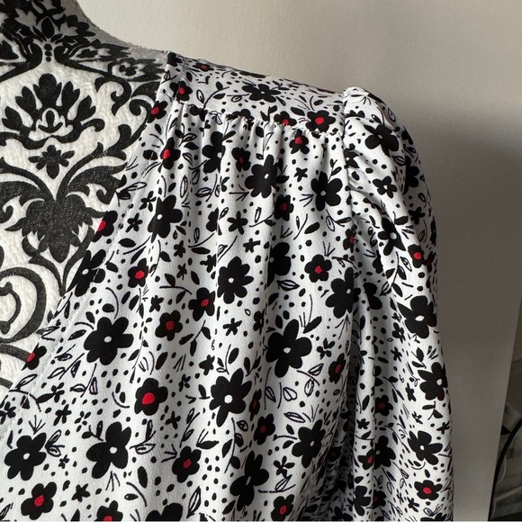 Zara Floral Wrap Crossover Crop Top Shirt Blouse Short Sleeve White Black Red S - Picture 6 of 8